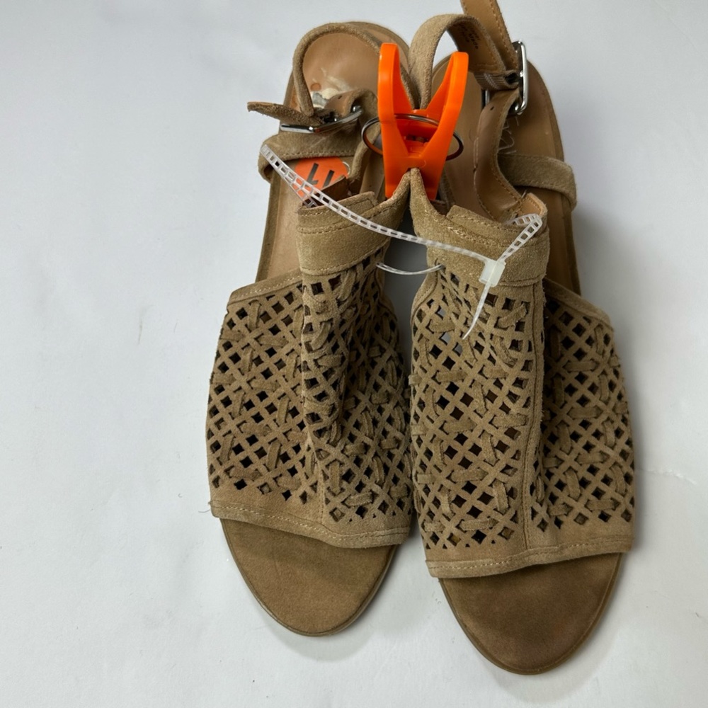Tan Suede Platform Heels Size 11